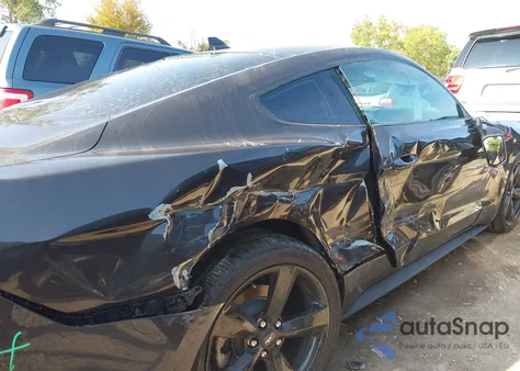 2022 Ford Mustang Ecoboost Premium Fastback z USA, uszkodzony, nr VIN 1FA6P8TH1N5128205